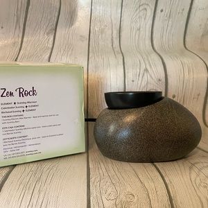 Scentsy Warmer; New in box